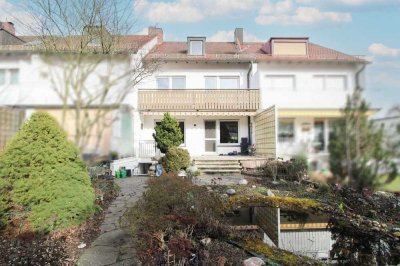 Sehr gepflegtes, großzügiges RMH mit Garten und Garage in Schwaig bei Nürnberg