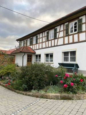 Wohnen mit historischem Charme: 125qm im renovierten Fachwerkhaus in Oberleiterbach