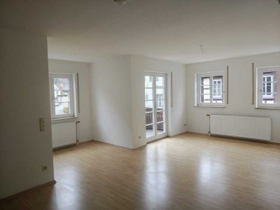 Zentrale 2,5 Zi.-Wohnung mit Balkon // Stadtzentrum Weil der Stadt