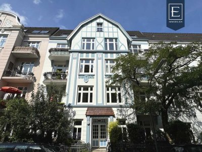 Sehr schöne stilgerechte 4,5 Zimmer-Altbau-Wohnung mit Südbalkon in Bestlage von Eppendorf!