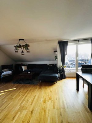 Nachmieter gesucht! Schöne 2 Raum Wohnung mit Balkon, Stellplatz usw.