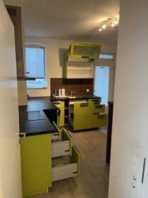 Neuwertige Zweizimmerwohnung inklusive Küche, großen Kellerraum und TG-Platz in Bönnigheim