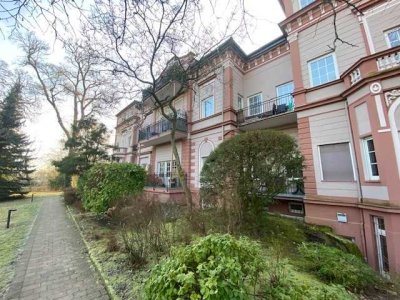 Helle & renovierte 4-Zimmerwohnung mit Balkon incl. Rheinblick am Ortsrand Walluf !