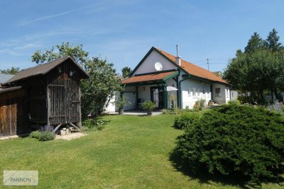 BURGENLÄNDISCHER STRECKHOF MIT TOP GEPFLEGTEM GARTEN