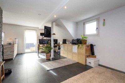 2 Zimmer-Eigentumswohnung mit großer Dachterrasse in ruhiger und zentraler Lage von Rösrath!