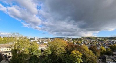 Ansprechende 3,5-Raum-Wohnung mit Panorama-Balkon und EBK