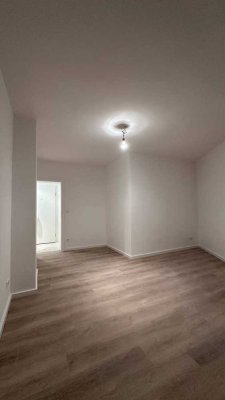 Erstbezug nach Sanierung – 130m² 4 Zimmer Wohnung mit großer Terrasse in Siegen