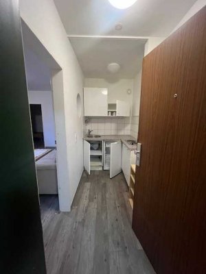 schöne 2 Zimmer-Wohnung in ruhiger Lage mit großem Balkon