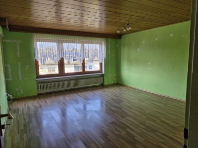 Freundliche 5-Zimmer-Erdgeschosswohnung mit Einbauküche in Painten