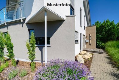 +++ Einfamilienhaus mit Terrasse und Garten +++