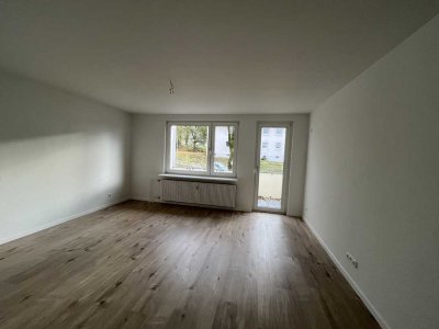 Helle, frisch renovierte Wohnung - sofort frei