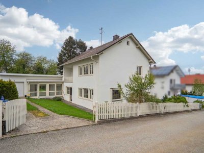 Großzügiges, gepflegtes und familienfreundliches Haus  mit tollem Garten, in super Lage von Tittling