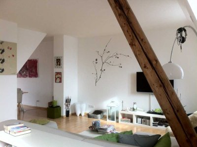 Maisonette Wohnung mit Altbau-Flair - offene Architektur, Balkon, EBK in Krefeld Cracau