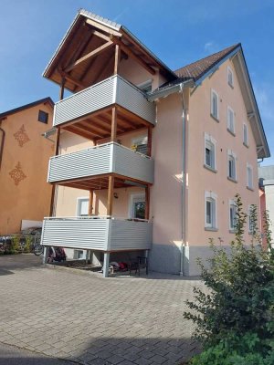 Neuwertige 3-Raum-Wohnung mit Einbauküche in Leutkirch