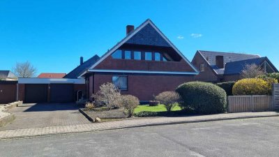 Ansprechendes Einfamilienhaus mit Loggia und Doppelgarage in Büdelsdorf