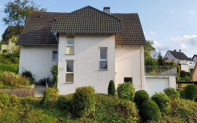 Zweifamilienhaus oder zwei ETW in grüner Lage von Iserlohn Dröschede