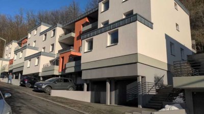 ab 01.04.25: helle, gut geschnittene 4ZKB Wohnung in Zentrumsnähe mit großem Balkon