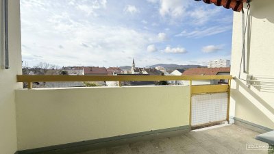 Gepflegte Wohnung mit Loggia, Grünblick, 2 KFZ Stellplätze und idealer Anbindung | ZΞLLMANN IMMOBILIEN