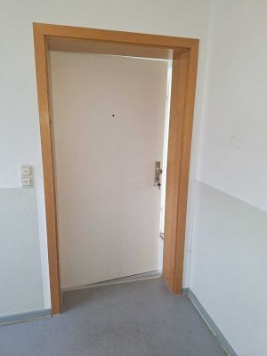 Kompakte 3 Zimmer-Küche-Bad Wohnung ab sofort zu vermieten