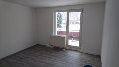 Schöne renovierte 2 Zimmer Wohnung in Mühlbach/ 01809 Müglitztal Nähe Pirna
