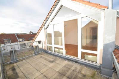 Tolle 3-Zi.-DG Wohnung mit Dachterrasse und Stellplatz