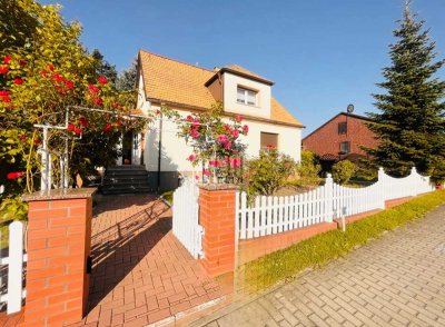 Idyll-GST mit EFH & ELW inkl. Bungalow. mit Wohnrecht –  Garage, Garten - 1,3 km zum Bhf - Zehdenick