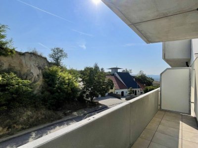 Neubau Erstbezug Moderne Studentenwohnung mit Balkon