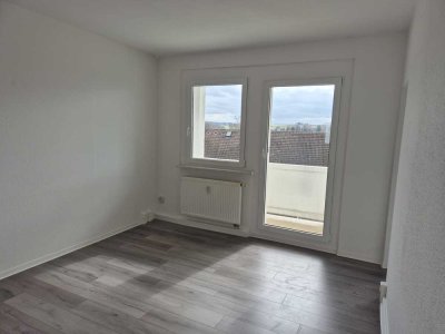 SÜßE 2 RAUM-WOHNUNG ZUM VERLIEBEN MIT BALKON!