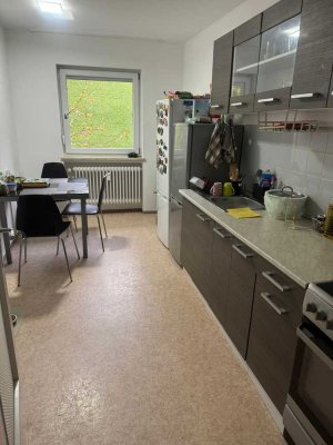 Modernisierte, helle 3 Zimmer Wohnung mit ca. 82qm2 in Kochel am See zu vermieten.