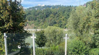 Großzügige Maisonette-Wohnung mit herrlichem Donau-Blick