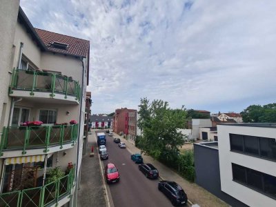 Magdeburg - Neue Neustadt - attraktive DG-Wohnung mit Loggia & Stellplatz in gepflegter Wohnanlage