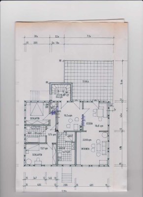 Gepflegte schöne 4 Zimmer-Wohnung mit großer Terrasse