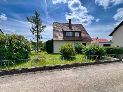 Haus für die große Familie mit idyllischem Garten und Obstbestand