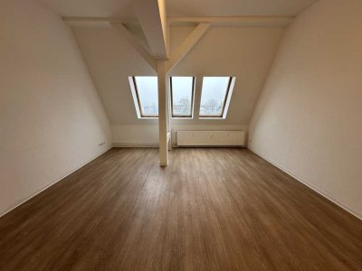 *NEU* 4-Zimmerwohnung mit EBK und Dachterrasse in Oberschöneweide (Köpenick)