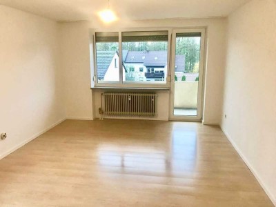 Gepflegte & lichte 3-Zimmer-Wohnung mit eigenem Garten, Terrasse & großem Südwestbalkon, ca. 89,2 qm