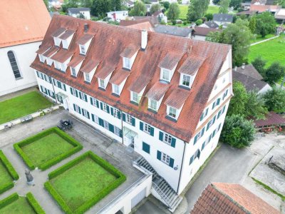 Einzigartige 3-Zimmer-Wohnung in historischem Kloster – Modernes Wohnen im Herzen von Unlingen