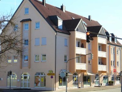 sonnige 2 Zimmer Wohnung mit Balkon, zentrumsnahe Lage