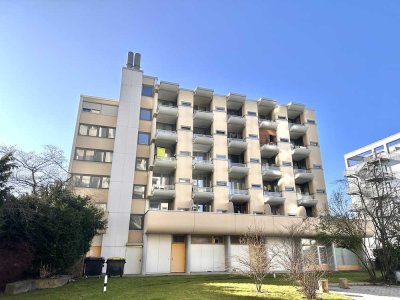 Renovierungsbedürftige 1-Zi.-Whg. Mit SAUNA und POOL