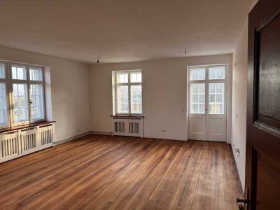 Geschmackvolle 3 Raum-Terrassenwohnung mit Balkon in Inzlingen