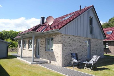 Für den Urlaub mit der ganzen Familie - großzügiges Ferienhaus in Strandlage