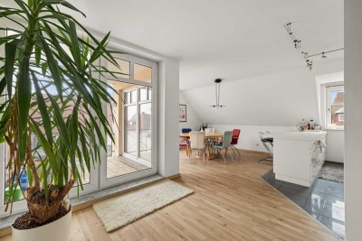 Gemütliche und lichtdurchflutete Maisonette-Wohnung im Herzen von Ehingen