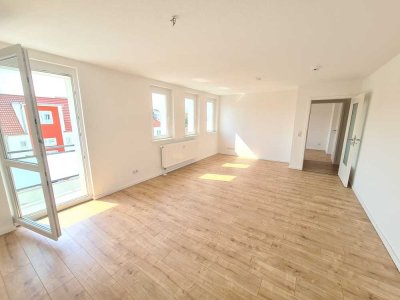 Neu! 77 m² ,4-Raum, Balkon