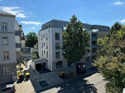 Jetzt einziehen: Komfortable 3 RWG mit großem Balkon und 2 Bädern