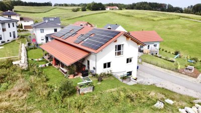 Energieeffizient & modern Wohnen! Neuwertige DHH mit toller Ausstattung in schöner Lage