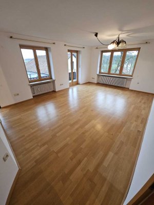 1590 € - 140 m² - 5.0 Zi.