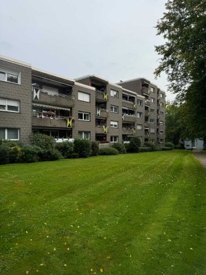 Schöne Erdgeschosswohnung mit Balkon in gepflegter Wohnanlage