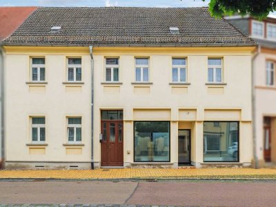 Zweifamilienhaus mit Ladengeschäft / Gewerbe im Stadtkern in Bad Schmiedeberg