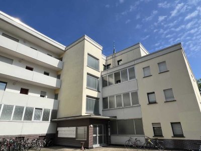 Helle, große und schöne 2 Zimmer-Wohnung in top Lage zu UKGM + Bahnhof, Wilhelmstr. 19, Gießen