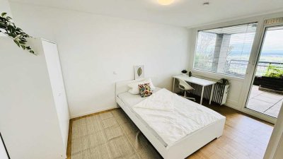 Penthouse - Erstbezug nach Sanierung - Möblierte WG-Zimmer in Heidelberg/ 7 person shared flat