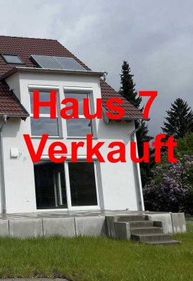 HAUS 7  IST VERKAUFT - NUR HAUS 5 STEHT NOCH ZUR VERFÜGUNG - SOFORT BEZUGSFERTIG -